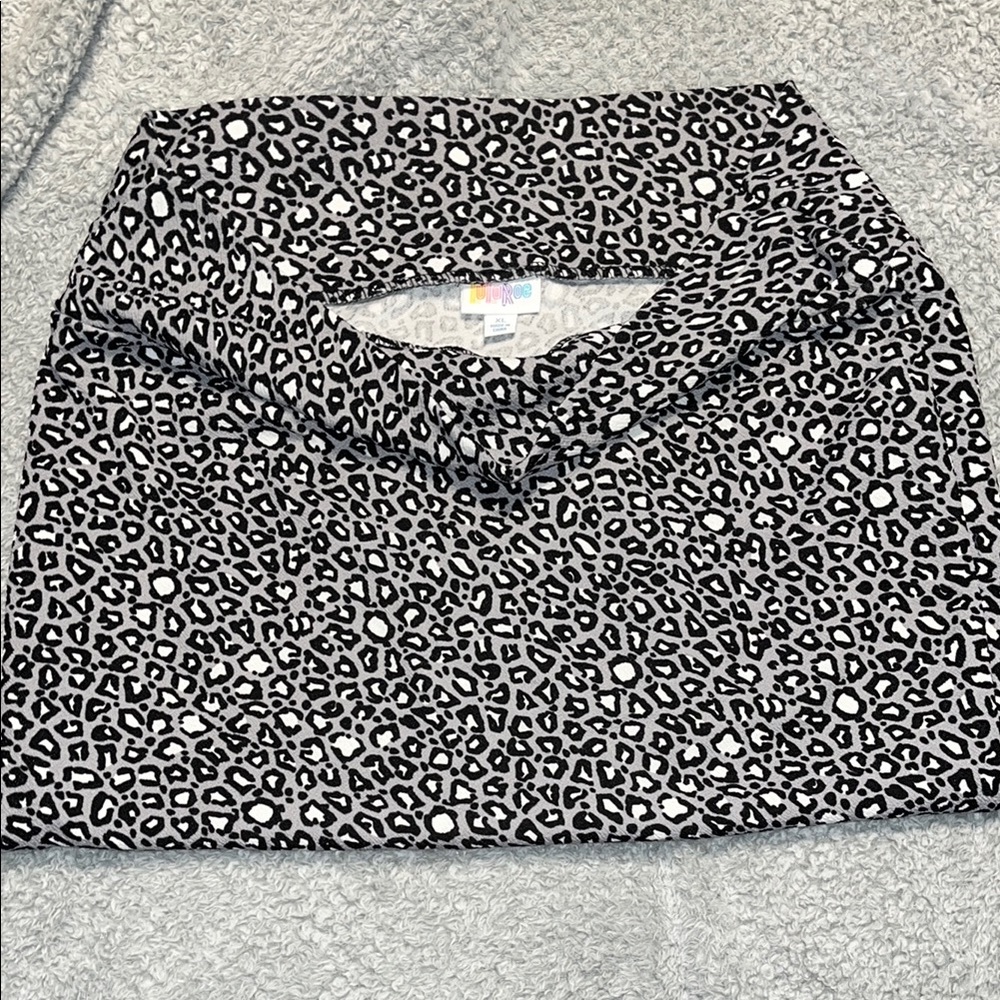 LuLaRoe Black and White Leopard Pencil Skirt